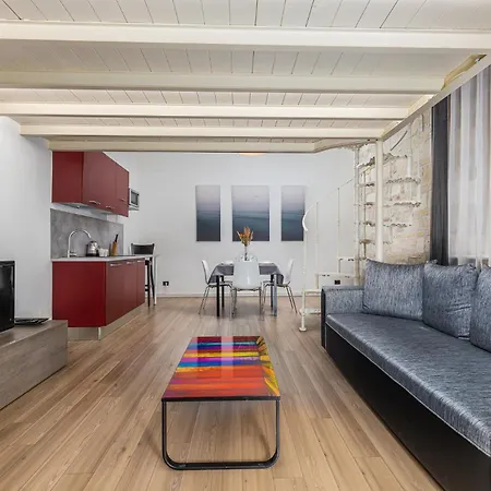 Apartment Elegant In