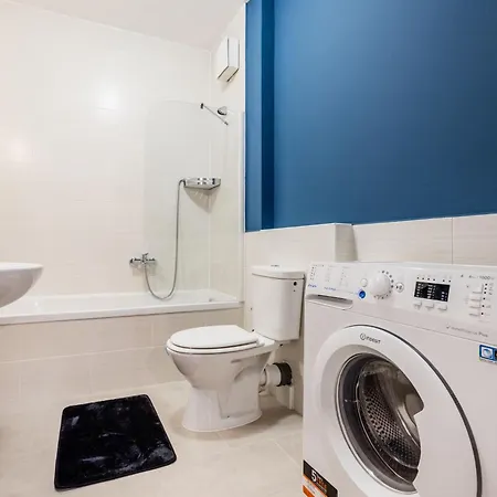 Chic Downtown Getaway Apartment Budapest