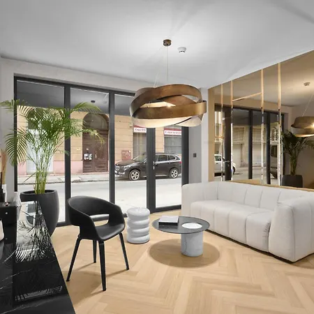 Collect Aparthotel