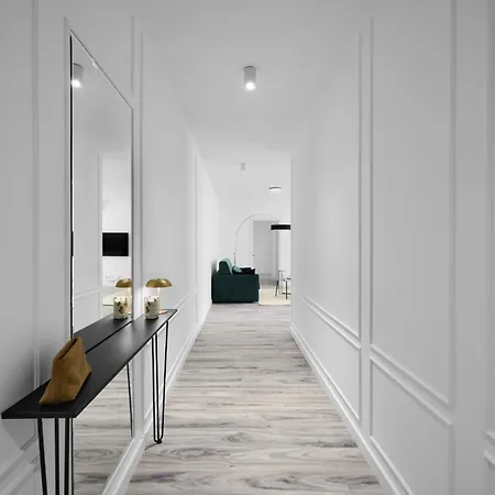 Collect Aparthotel 4*