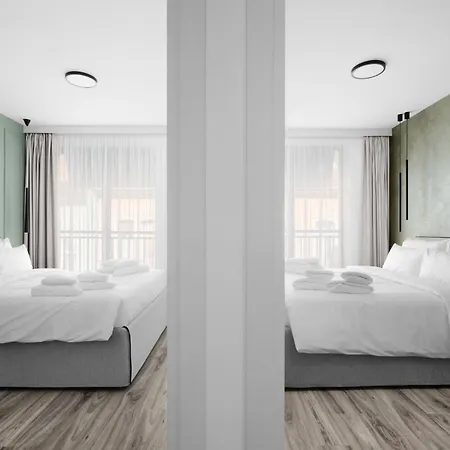 Aparthotel Collect 4*