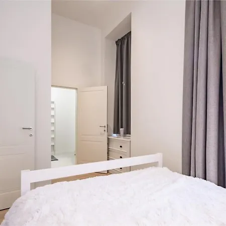 Boutique Luxury - & Quiet Apartment
