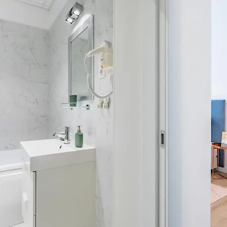 Boutique Luxury - & Quiet Apartment Budapest