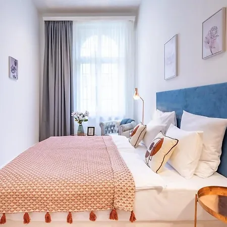Boutique Luxury - & Quiet