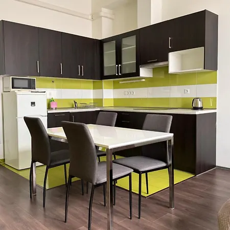 Aparthotel Gracia House 3*