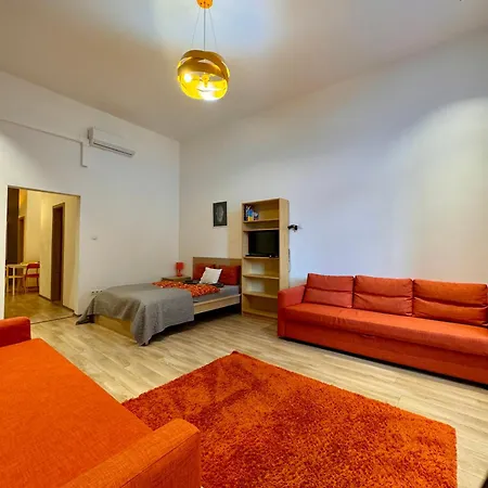 Aparthotel Gracia House 3*