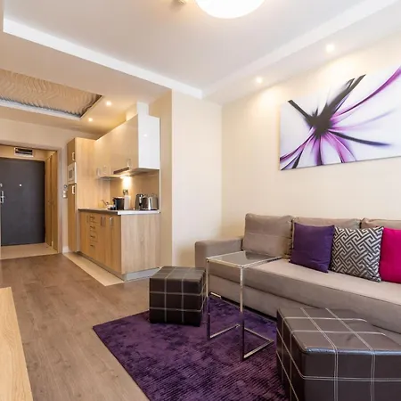 Cherry Residence, Palace Quarter