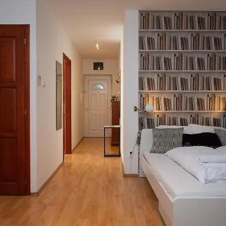 Bul19 Cozy Nest With Free Parking Apartment Budapest