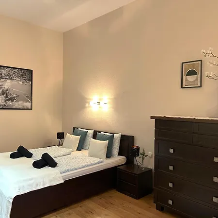 Heart Of The Cozy Corner With Free Parking & Ac * Budapest