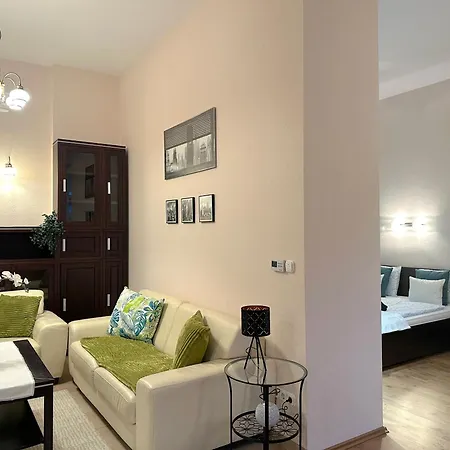 Apartment Heart Of The Cozy Corner With Free Parking & Ac *