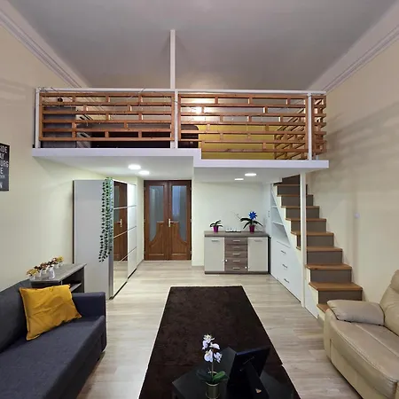Apartment Krisztina Buda Castle Retreat - Near Chain Bridge Budapest