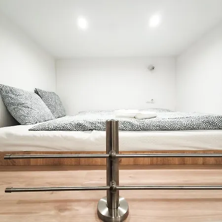 Szep Small Apartment *