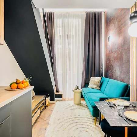 Luxe Apartment