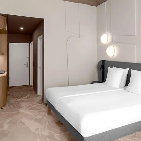 Novotel Centrum Szálloda 4*