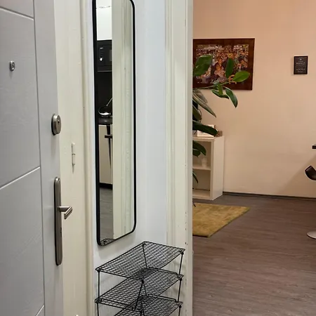 Bajvivostreet Apartment *