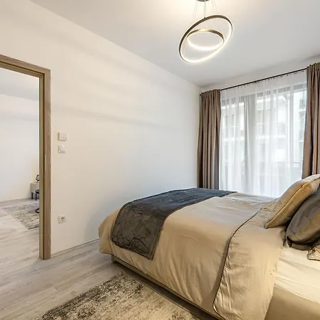 Brand New In A House Apartment
