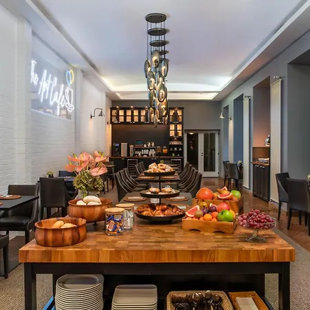 Mamaison Izabella Otel