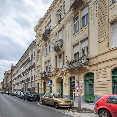 Apartment Very - Large Ac Budapest