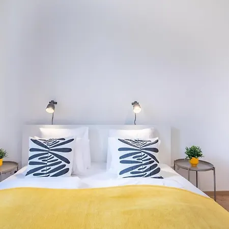 Very - Large Ac Apartment Budapest