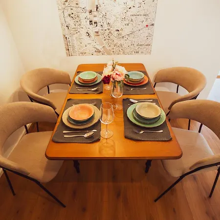 Oli Fiumei Apartment Budapest
