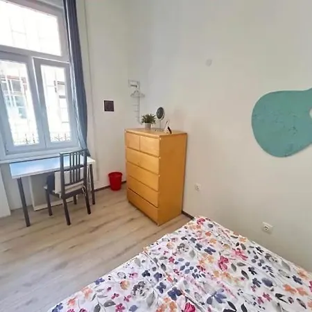 Hostel Leo Heart