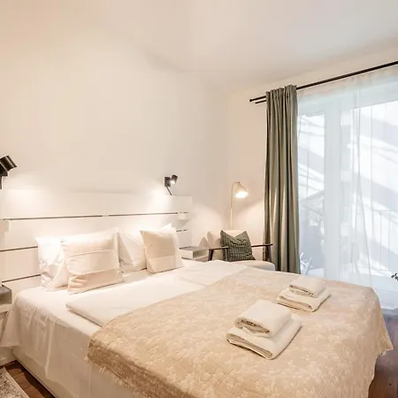 Apartment Fiumei Essence Budapest