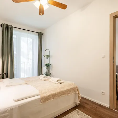Apartment Fiumei Essence