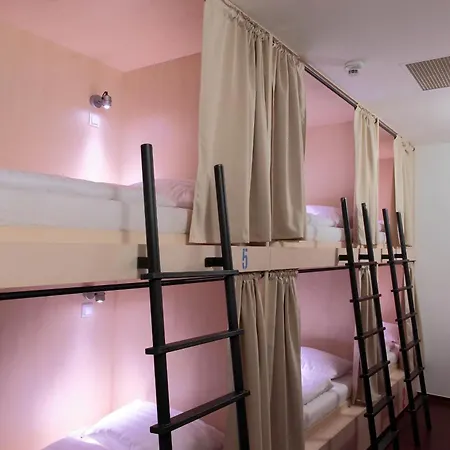 Maverick Soho Hostal *