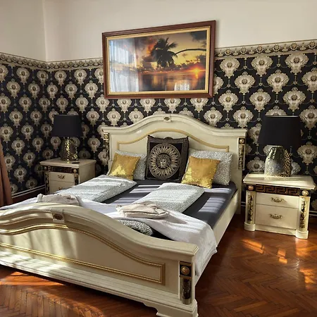 Versace Luxury Apartment *