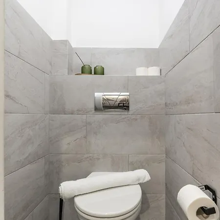 A30 - Akacfa Urban Nest - Location By Bqa *