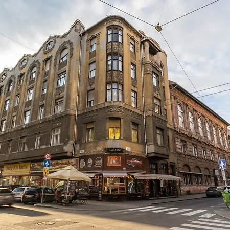 A30 - Akacfa Urban Nest - Location By Bqa Budapest