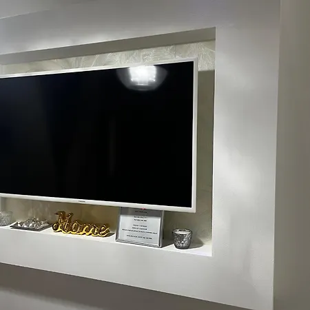 White Luxury Apartment Budapest