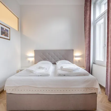 Tcb Regi Apartment *