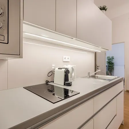 Tcb Regi Apartment