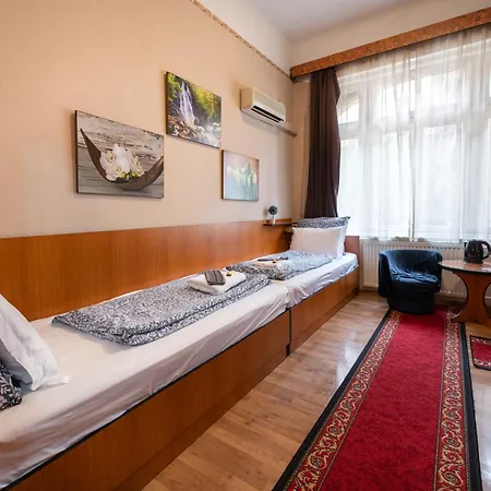 Hotel Kristal Gellert Hill *