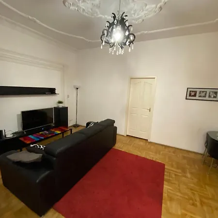 Heart Of The 2 Bedrooms, Living Rooms, Bathrooms, With Ac Apartment *