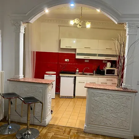 Apartment Heart Of The 2 Bedrooms, Living Rooms, Bathrooms, With Ac *