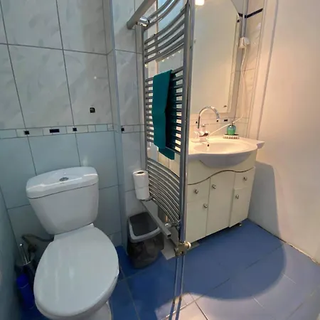 Heart Of The 2 Bedrooms, Living Rooms, Bathrooms, With Ac *