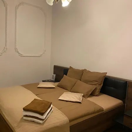 Apartment Heart Of The 2 Bedrooms, Living Rooms, Bathrooms, With Ac