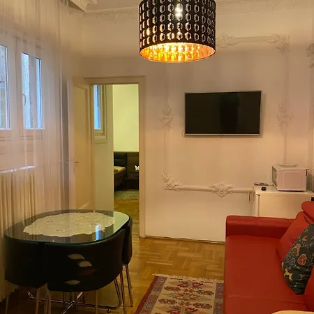 Heart Of The 2 Bedrooms, Living Rooms, Bathrooms, With Ac Budapest