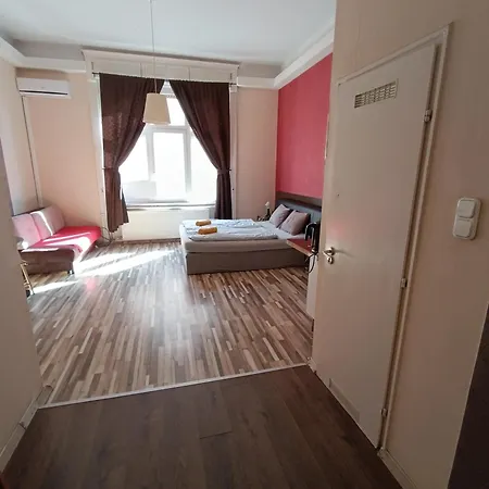 Liechtenstein Apartment *