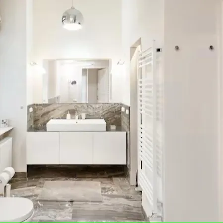 Grand Andrassy Boulevard Apartment