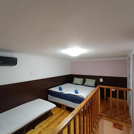 Liechtenstein Apartment *