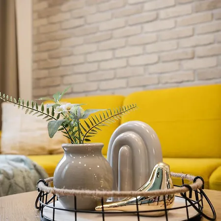 Apartment New Downtown Bliss - A Homelike Haven