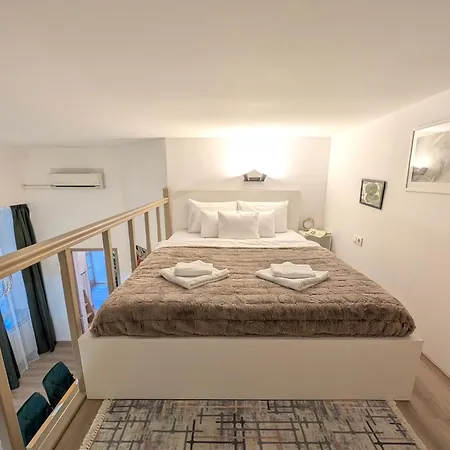 Rumbach 1 Apartment
