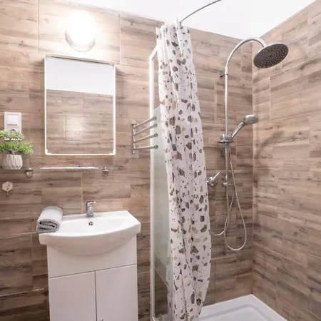 Apartment Stylish Broadway Near Parliament Z30 *