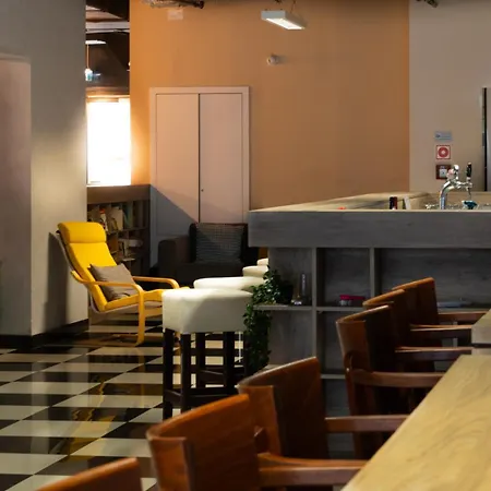 迪威尔第公寓酒店 酒店