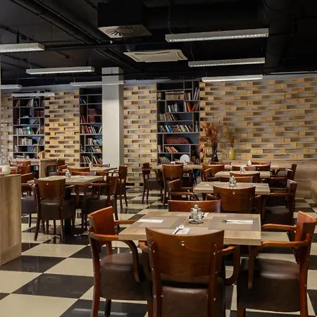 迪威尔第公寓酒店 酒店
