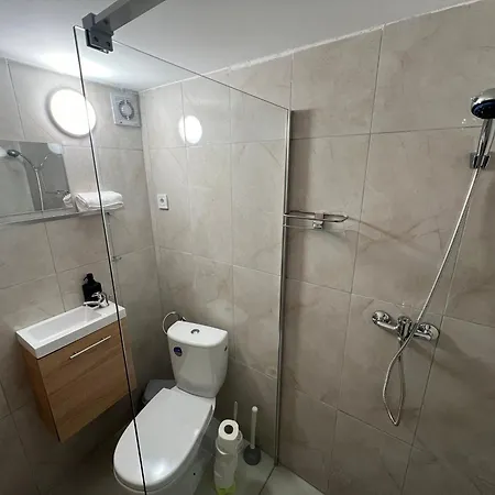Διαμέρισμα Iza-szondi Homes *