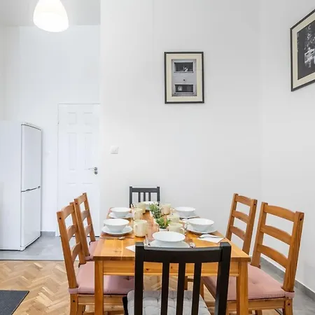 Excellent Location Magnificent Flat Budapest